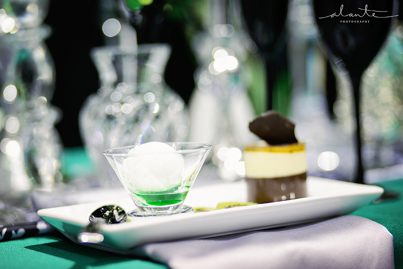 Emerald green wedding table setting