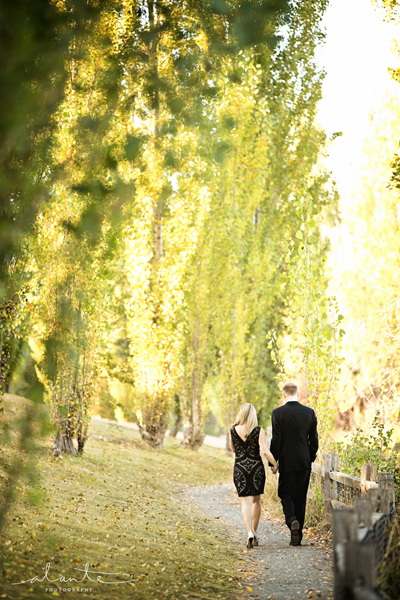 Engagement pictures on a pretty path in Seattle www.alantephotography.com